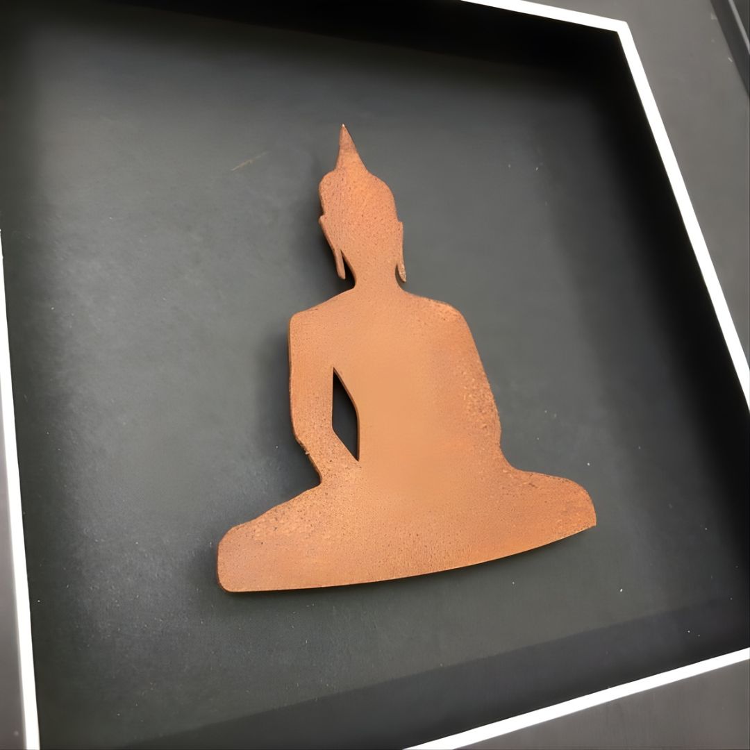 Quadratwerk Wandbild Nahaufnahme Detailansicht Urban Rust Buddha 27cm - Rahmen Schwarz, Hintergrund Schwarz, Passepartout Schwarz/Weiß
