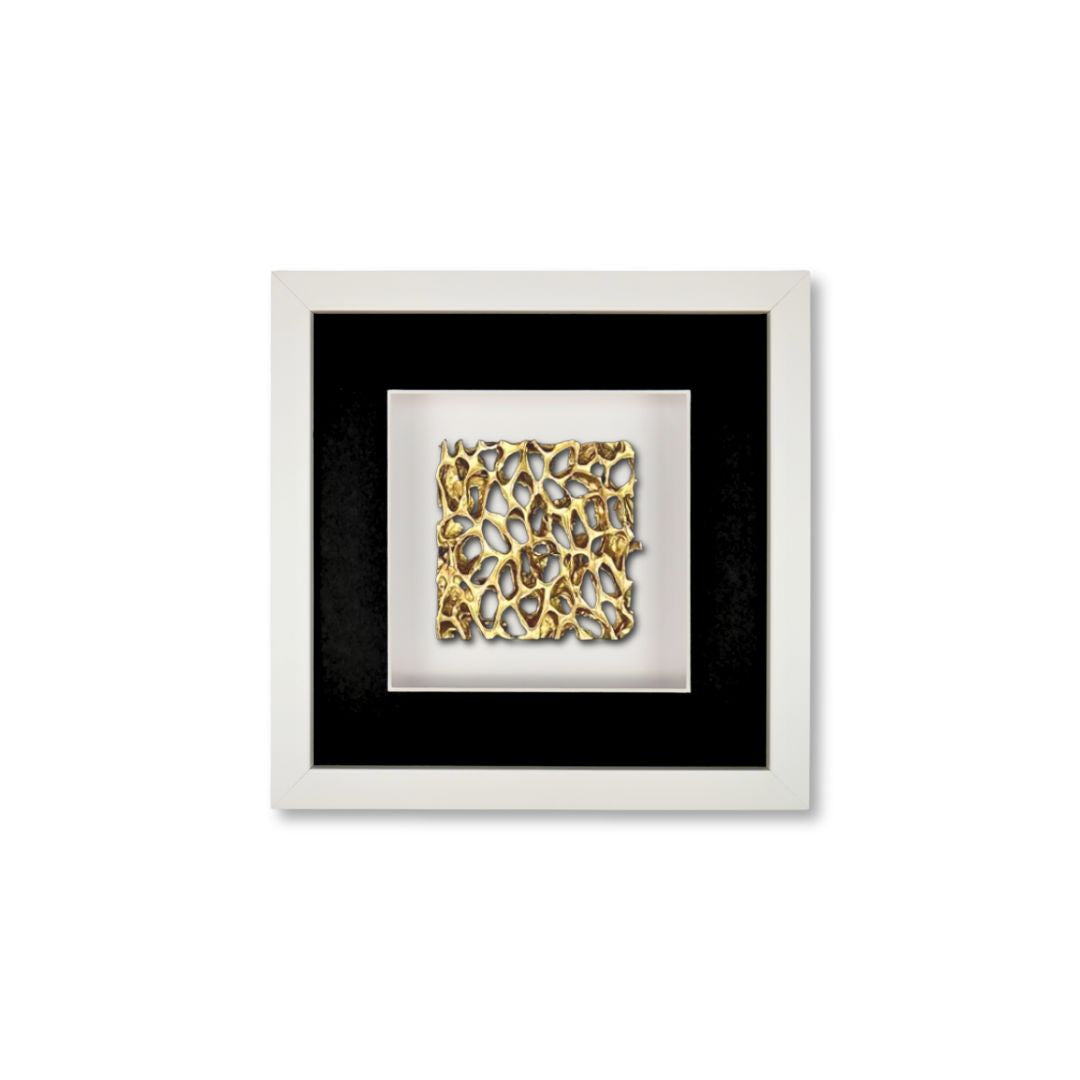 Quadratwerk Wandbild Magic Gold Quadrat 27cm - Rahmen Weiß, Hintergrund Weiß, Passepartout Schwarz/Weiß