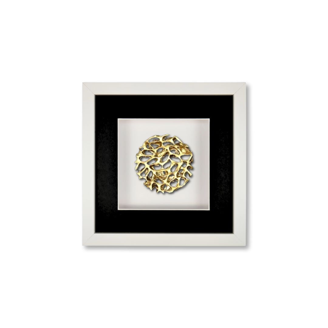 Quadratwerk Wandbild Magic Gold Rund 27cm - Rahmen Weiß, Hintergrund Weiß, Passepartout Schwarz/Weiß