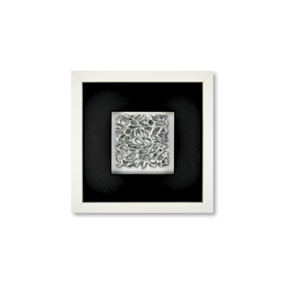 Quadratwerk Wandbild Magic Silver Quadrat 27cm - Rahmen Weiß, Hintergrund Weiß, Passepartout Schwarz/Schwarz