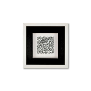 Quadratwerk Wandbild Magic Silver Quadrat 27cm - Rahmen Weiß, Hintergrund Weiß, Passepartout Schwarz/Weiß