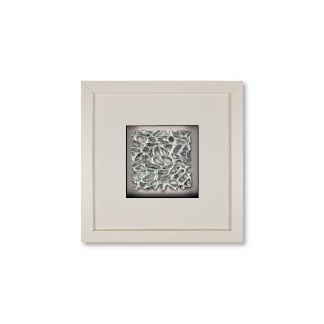 Quadratwerk Wandbild Magic Silver Quadrat 27cm - Rahmen Weiß, Hintergrund Weiß, Passepartout Weiß/Schwarz