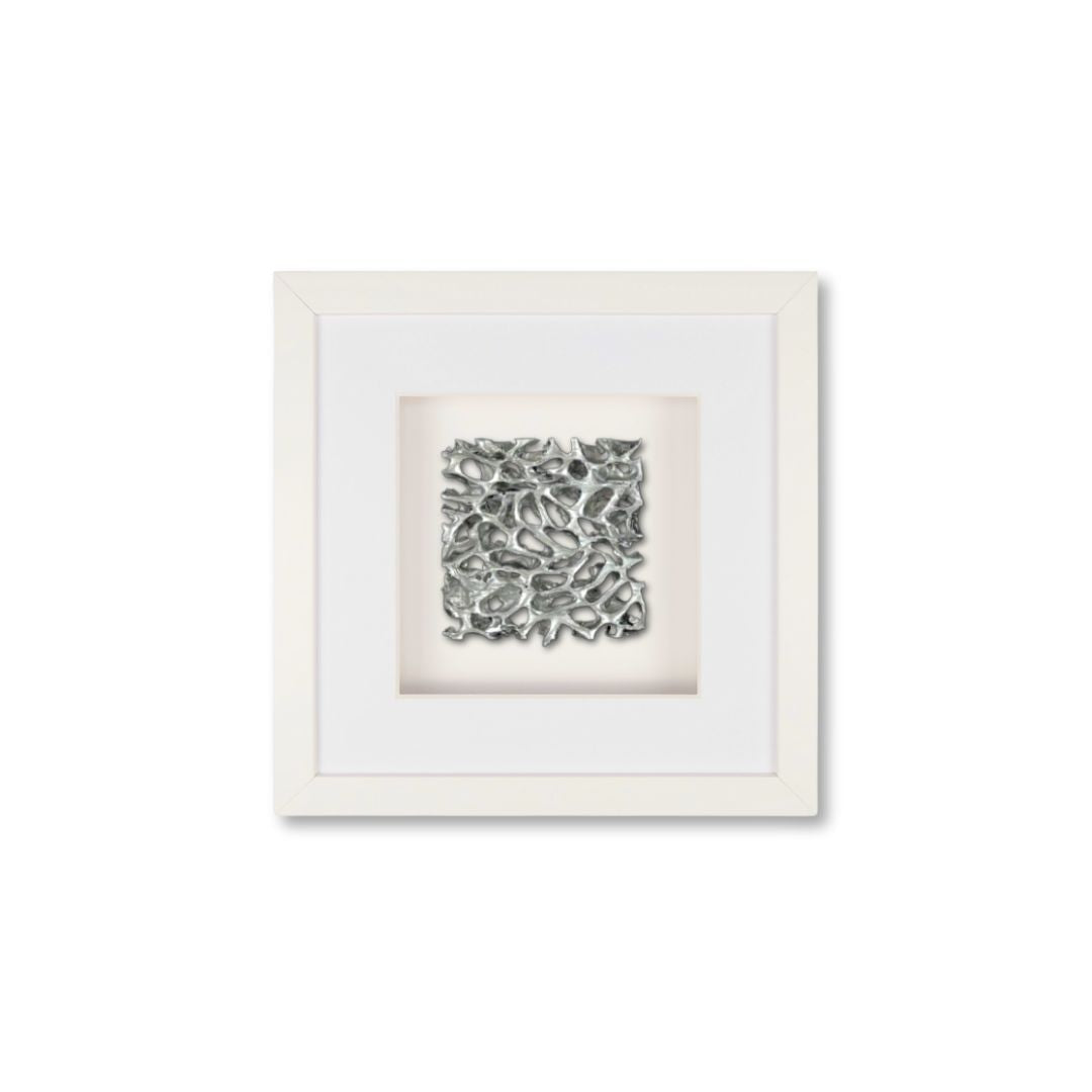Quadratwerk Wandbild Magic Silver Quadrat 27cm - Rahmen Weiß, Hintergrund Weiß, Passepartout Weiß/Weiß
