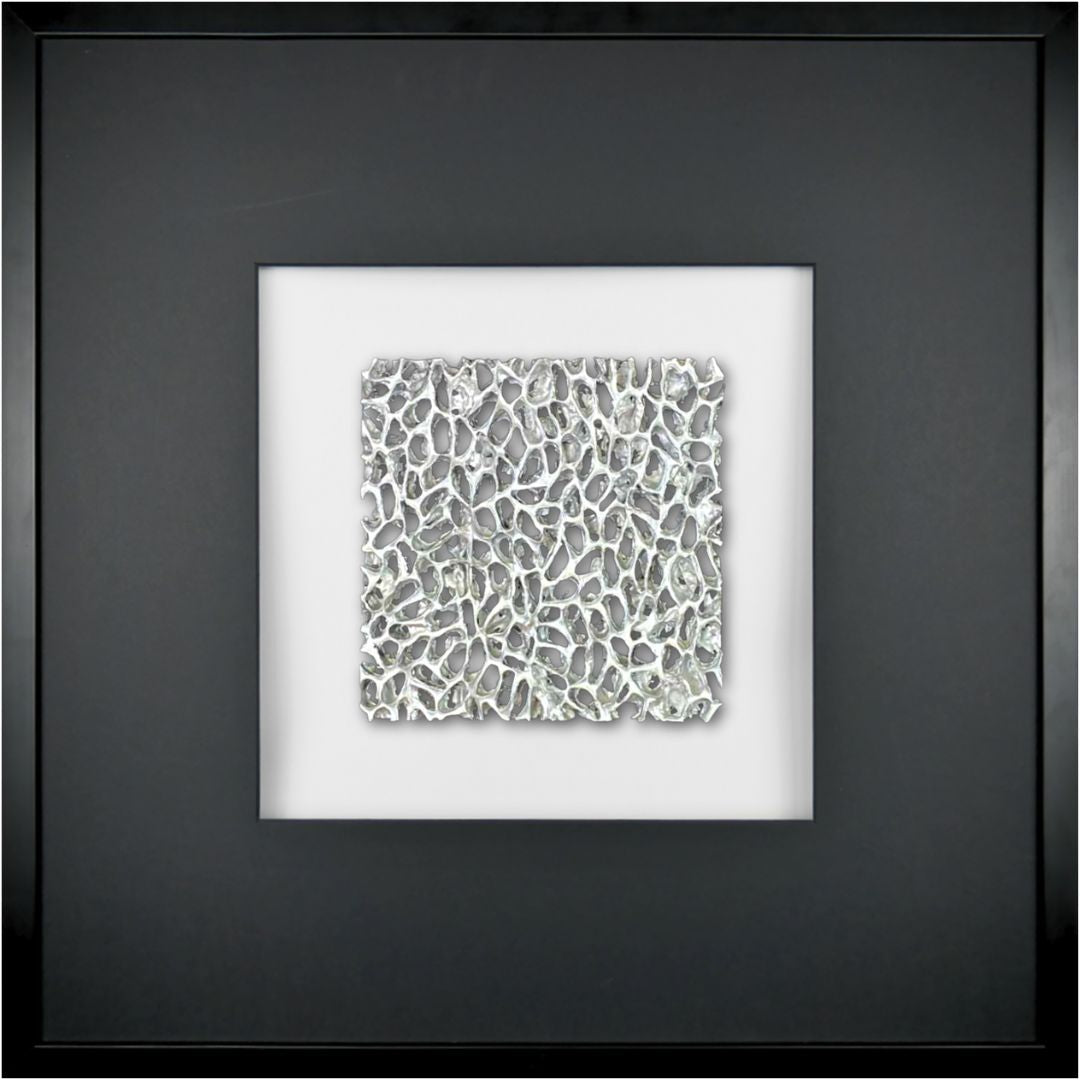 Quadratwerk Wandbild Magic Silver Quadrat 58cm - Rahmen Schwarz, Hintergrund Weiß, Passepartout Schwarz/Schwarz