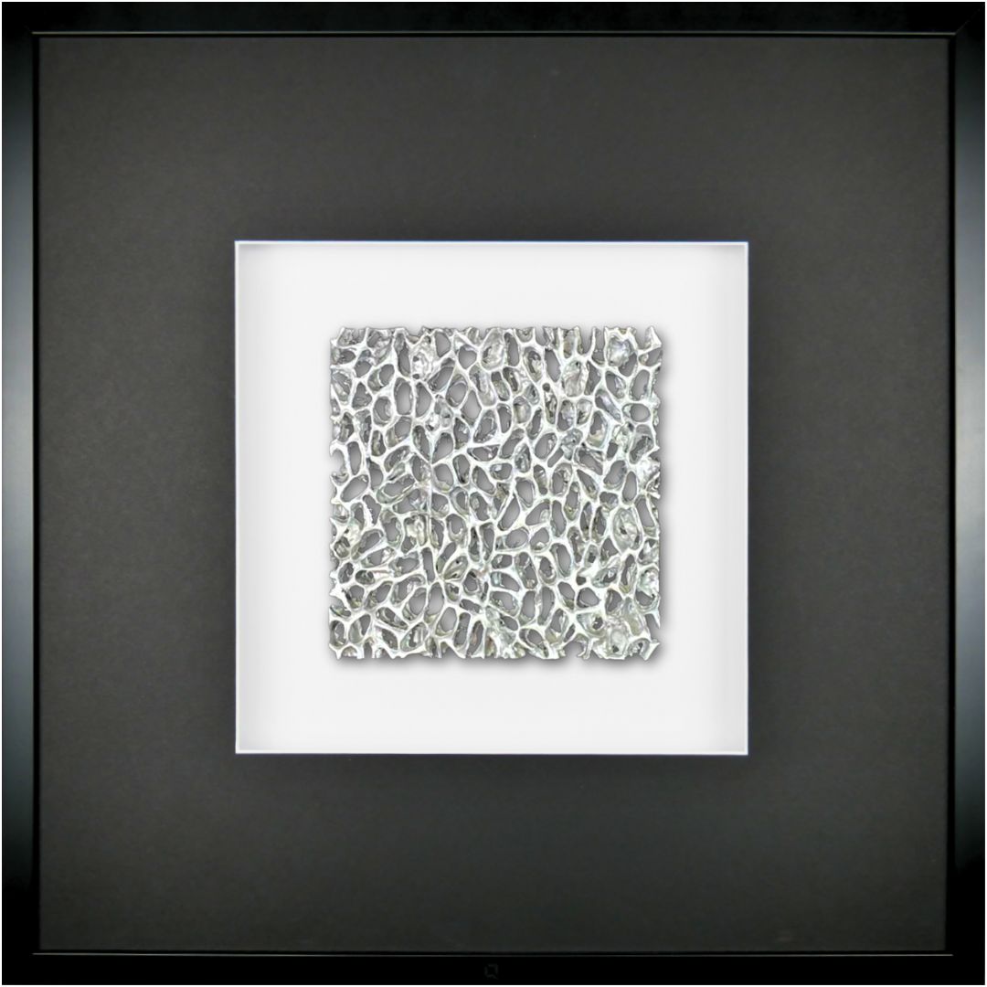 Quadratwerk Wandbild Magic Silver Quadrat 58cm - Rahmen Schwarz, Hintergrund Weiß, Passepartout Schwarz/Weiß