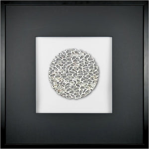 Quadratwerk Wandbild Magic Silver Rund 58cm - Rahmen Schwarz, Hintergrund Weiß, Passepartout Schwarz/Schwarz