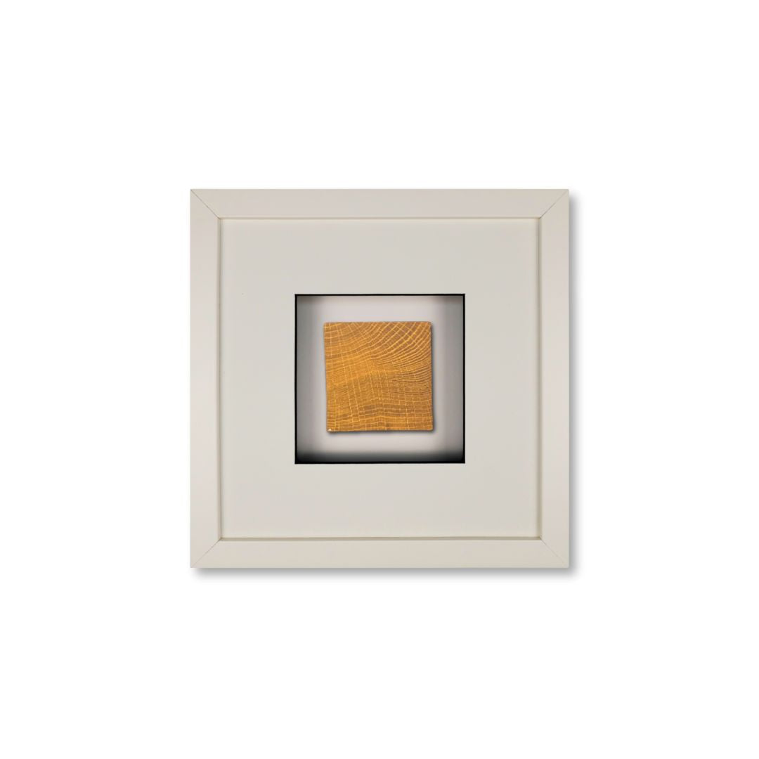 Quadratwerk Wandbild Noble Wood Quadrat 27cm - Rahmen Weiß, Hintergrund Weiß, Passepartout Weiß/Schwarz