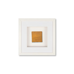 Quadratwerk Wandbild Noble Wood Quadrat 27cm - Rahmen Weiß, Hintergrund Weiß, Passepartout Weiß/Weiß