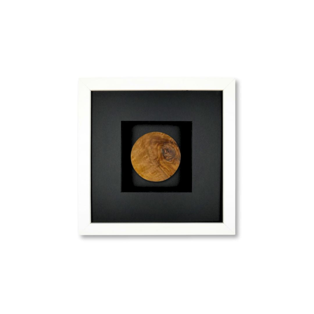 Quadratwerk Wandbild Noble Wood Rund 27cm - Rahmen Weiß, Hintergrund Schwarz, Passepartout Schwarz/Schwarz