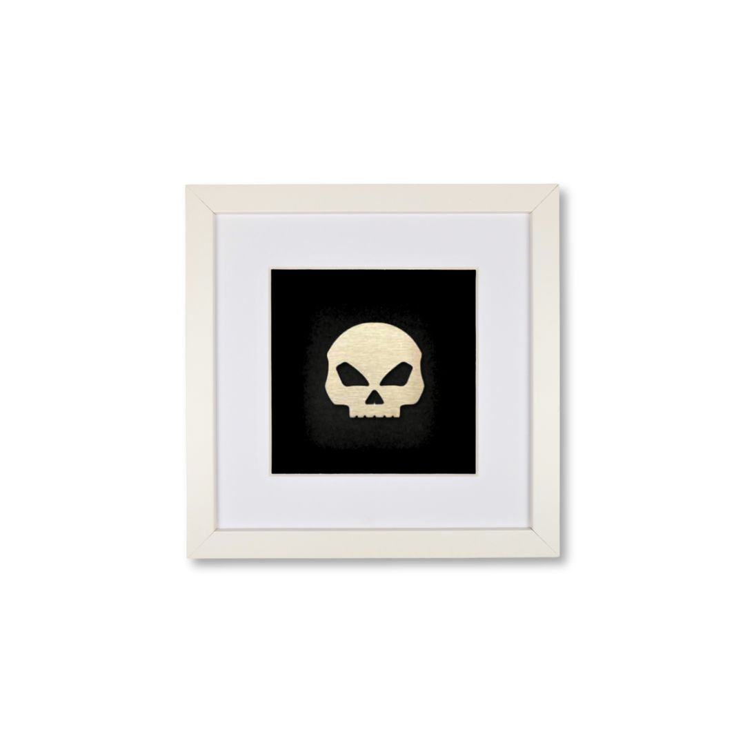 Quadratwerk Wandbild Prestige Steel Skull 27cm - Rahmen Weiß, Hintergrund Schwarz, Passepartout Weiß/Weiß