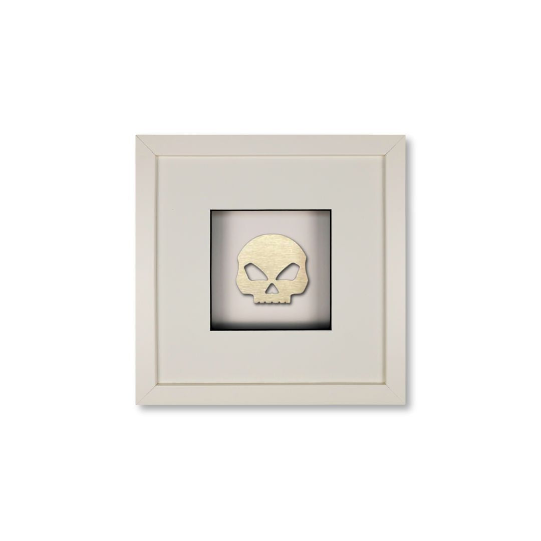 Quadratwerk Wandbild Prestige Steel Skull 27cm - Rahmen Weiß, Hintergrund Weiß, Passepartout Weiß/Schwarz