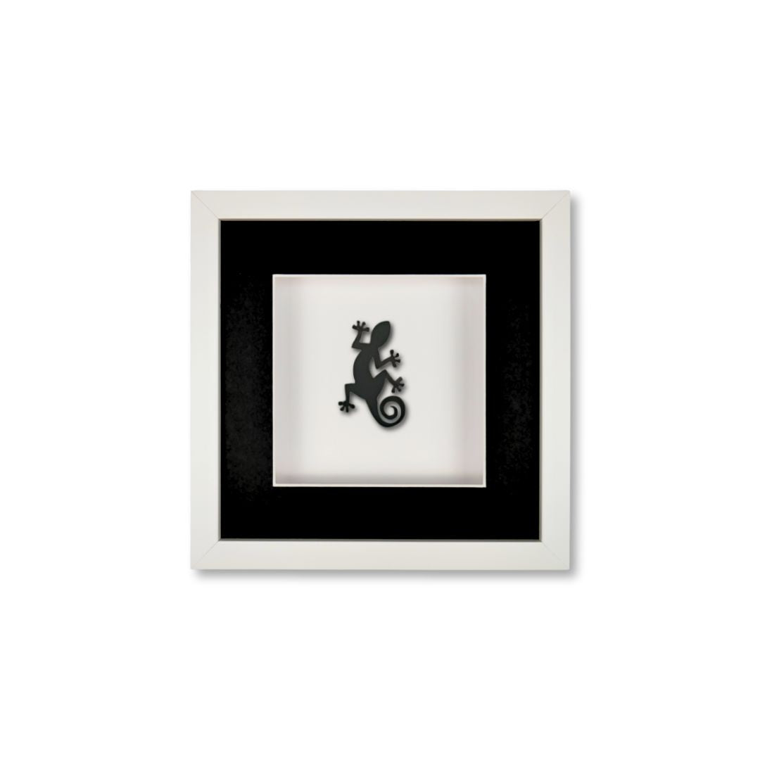 Quadratwerk Wandbild Pure Black Gecko 27cm - Rahmen Weiß, Hintergrund Weiß, Passepartout Schwarz/Weiß