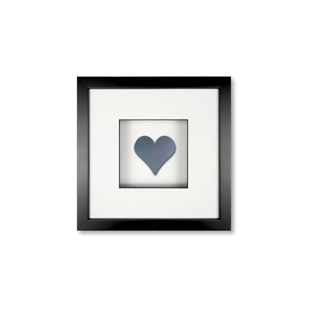 Quadratwerk Wandbild Pure Black Heart 27cm - Rahmen Schwarz, Hintergrund Weiß, Passepartout Weiß/Schwarz