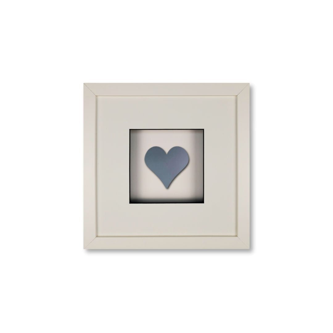 Quadratwerk Wandbild Pure Black Heart 27cm - Rahmen Weiß, Hintergrund Weiß, Passepartout Weiß/Schwarz