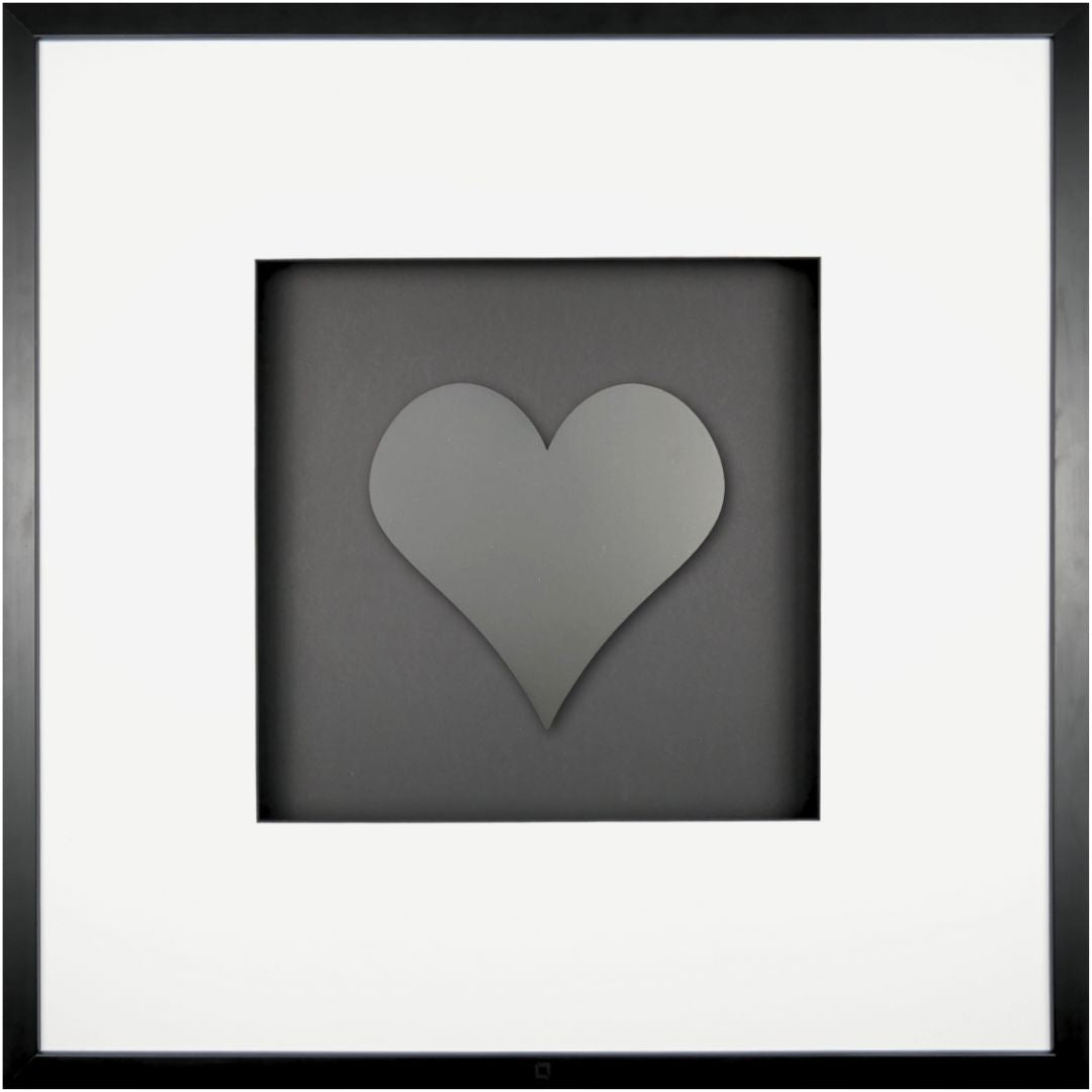 Quadratwerk Wandbild Pure Black Herz 58cm - Rahmen Schwarz, Hintergrund Schwarz, Passepartout Weiß/Schwarz