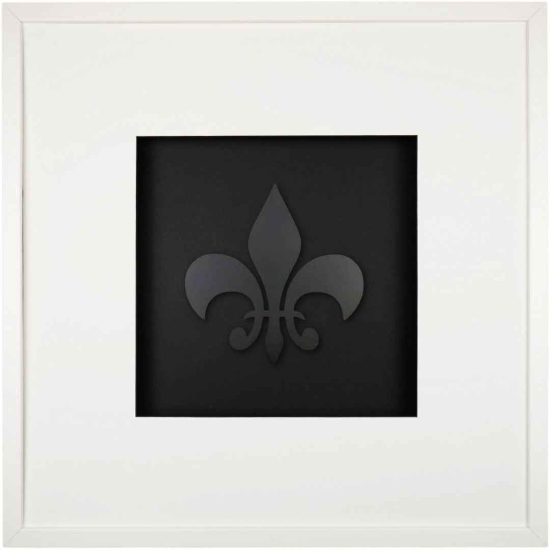 Quadratwerk Wandbild Pure Black Lilie 58cm - Rahmen Weiß, Hintergrund Schwarz, Passepartout Weiß/Schwarz