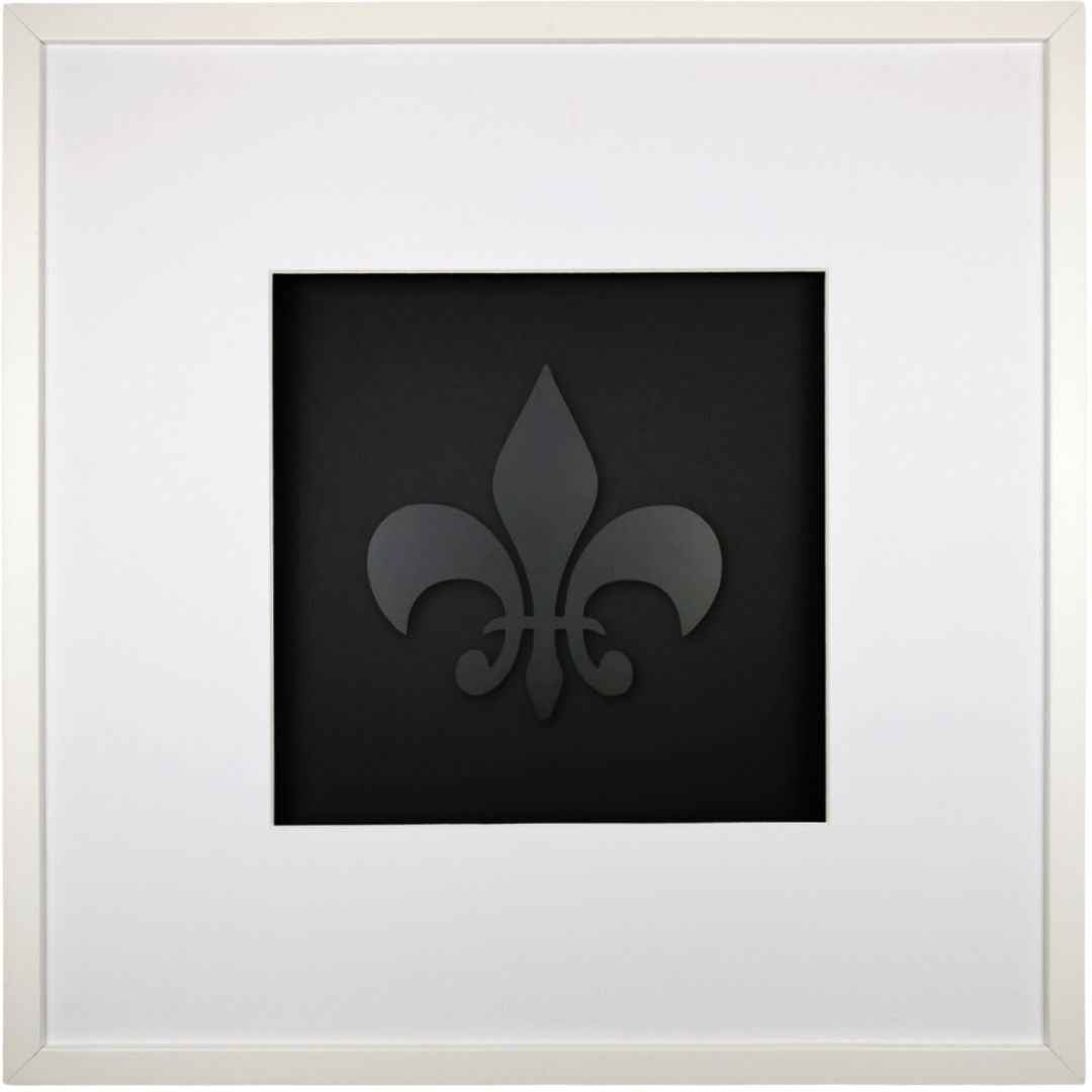 Quadratwerk Wandbild Pure Black Lilie 58cm - Rahmen Weiß, Hintergrund Schwarz, Passepartout Weiß/Weiß