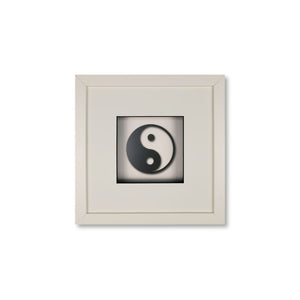 Quadratwerk Wandbild Pure Black Yin & Yan 27cm - Rahmen Weiß, Hintergrund Weiß, Passepartout Weiß/Schwarz