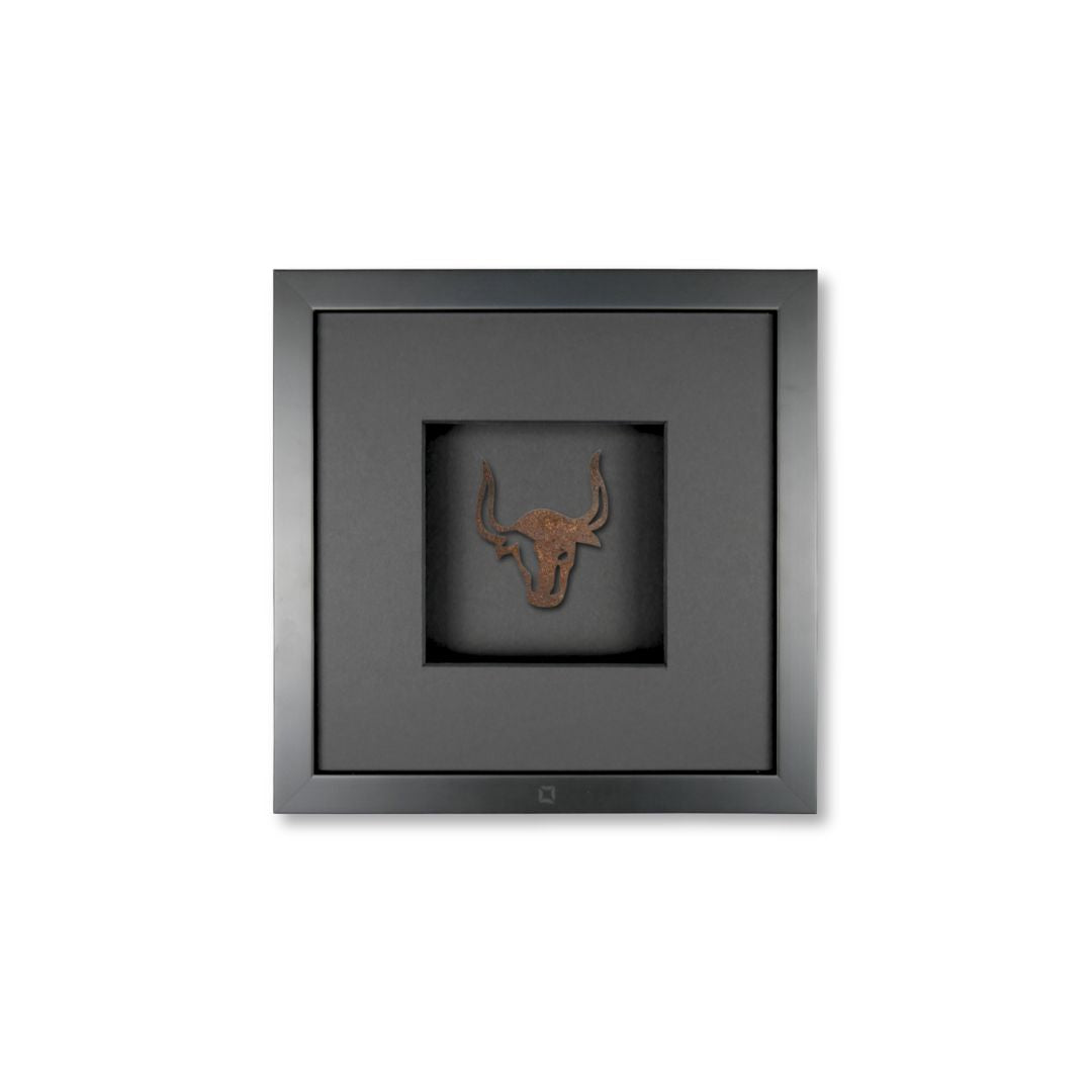 Quadratwerk Wandbild Nahaufnahme Urban Rust The Bull 27cm - Rahmen Schwarz, Hintergrund Schwarz, Passepartout Schwarz/Schwarz