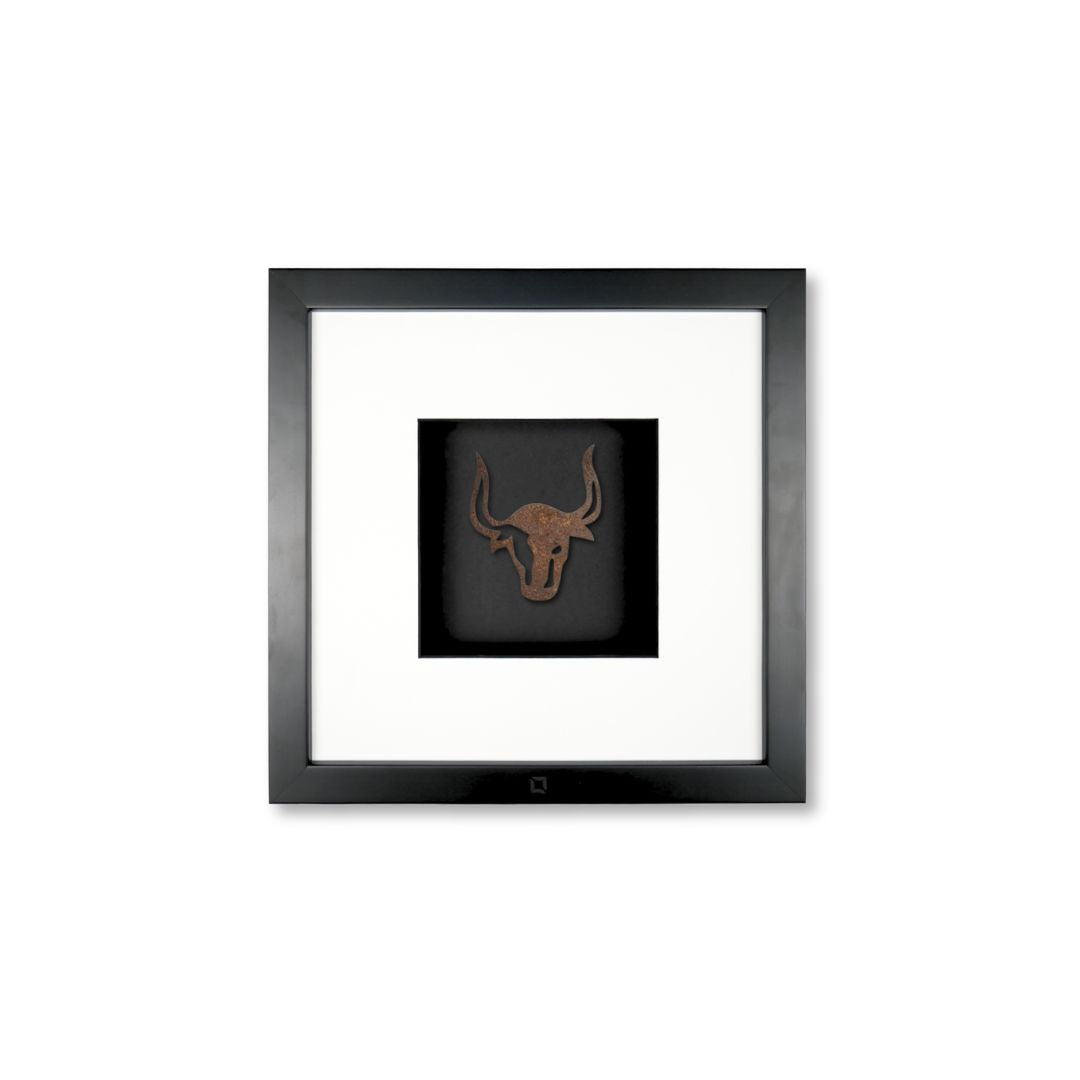 Quadratwerk Wandbild Nahaufnahme Urban Rust The Bull 27cm - Rahmen Schwarz, Hintergrund Schwarz, Passepartout Weiß/Schwarz