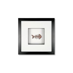 Quadratwerk Wandbild Detailaufnahme Urban Rust Fish 27cm - Rahmen Schwarz, Hintergrund Weiß, Passepartout Weiß/Schwarz
