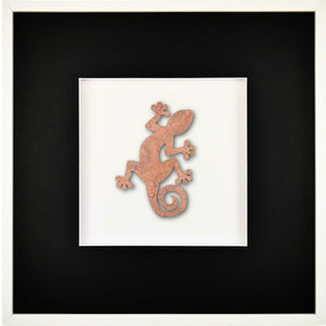 Quadratwerk Wandbild Urban Rust Gecko 58cm - Rahmen Weiß, Hintergrund Weiß, Passepartout Schwarz/Weiß