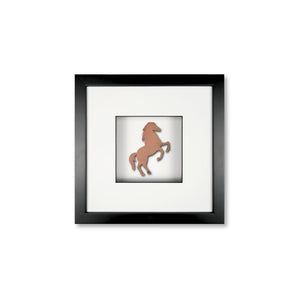 Quadratwerk Wandbild Urban Rust Horse 27cm - Rahmen Schwarz, Hintergrund Weiß, Passepartout Weiß/Schwarz