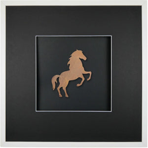 Quadratwerk Wandbild Urban Rust Pferd 58cm - Rahmen Weiß, Hintergrund Schwarz, Passepartout Schwarz/Weiß