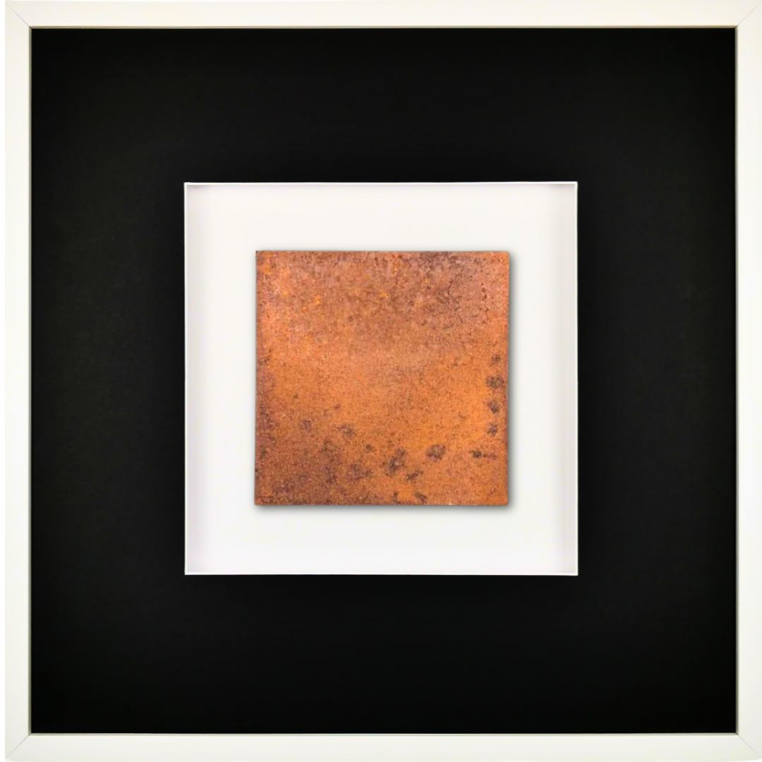 Quadratwerk Wandbild Urban Rust Quadrat 58cm - Rahmen Weiß, Hintergrund Weiß, Passepartout Schwarz/Weiß