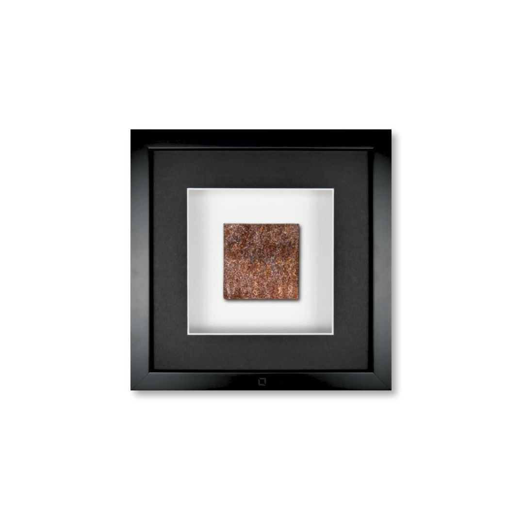 Quadratwerk Wandbild Urban Rust Quadrat 27cm - Rahmen Schwarz, Hintergrund Weiß, Passepartout Schwarz/Weiß
