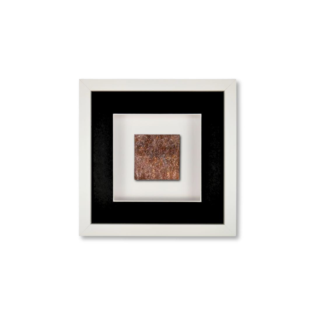 Quadratwerk Wandbild Urban Rust Quadrat 27cm - Rahmen Weiß, Hintergrund Weiß, Passepartout Schwarz/Weiß