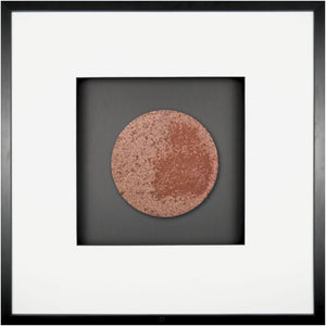 Quadratwerk Wandbild Urban Rust Rund 58cm - Rahmen Schwarz, Hintergrund Schwarz, Passepartout Weiß/Schwarz