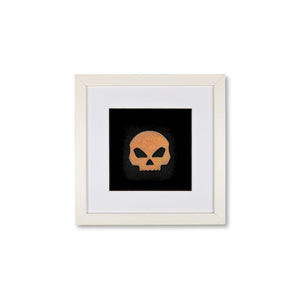 Quadratwerk Wandbild Urban Rust Skull 27cm - Rahmen Weiß, Hintergrund Schwarz, Passepartout Weiß/Weiß