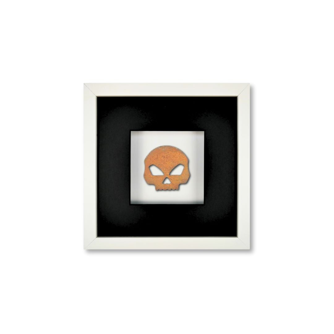 Quadratwerk Wandbild Urban Rust Skull 27cm - Rahmen Weiß, Hintergrund Weiß, Passepartout Schwarz/Schwarz