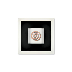 Quadratwerk Wandbild Detailaufnahme Urban Rust Spirale 27cm - Rahmen Weiß, Hintergrund Weiß, Passepartout Schwarz/Schwarz