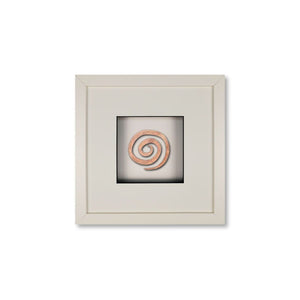 Quadratwerk Wandbild Detailaufnahme Urban Rust Spirale 27cm - Rahmen Weiß, Hintergrund Weiß, Passepartout Weiß/Schwarz