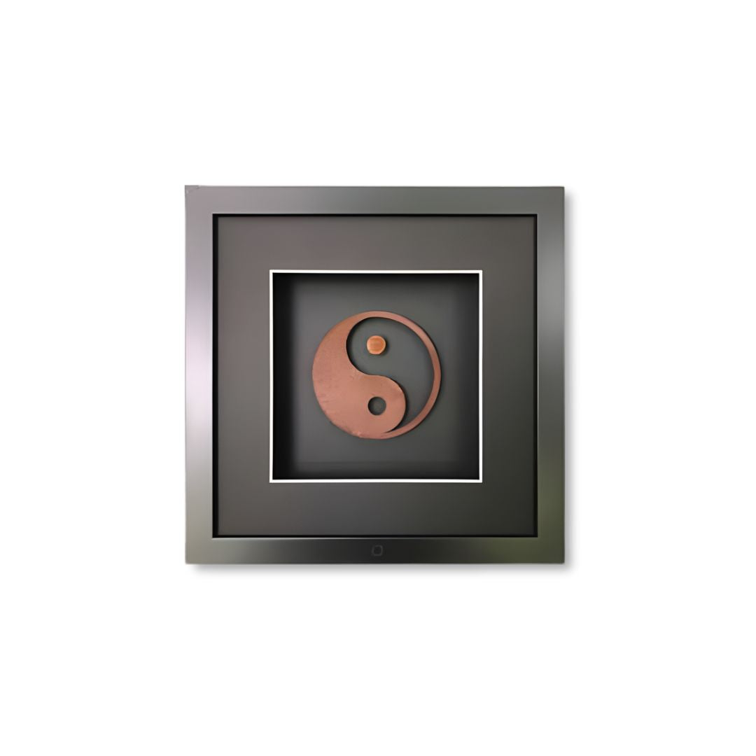 Quadratwerk Wandbild Nahaufnahme Urban Rust Yin & Yang 27cm - Rahmen Schwarz, Hintergrund Schwarz, Passepartout Schwarz/Weiß