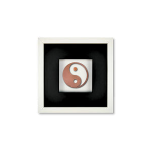 Quadratwerk Wandbild Nahaufnahme Urban Rust Yin & Yang 27cm - Rahmen Weiß, Hintergrund Weiß, Passepartout Schwarz/Schwarz
