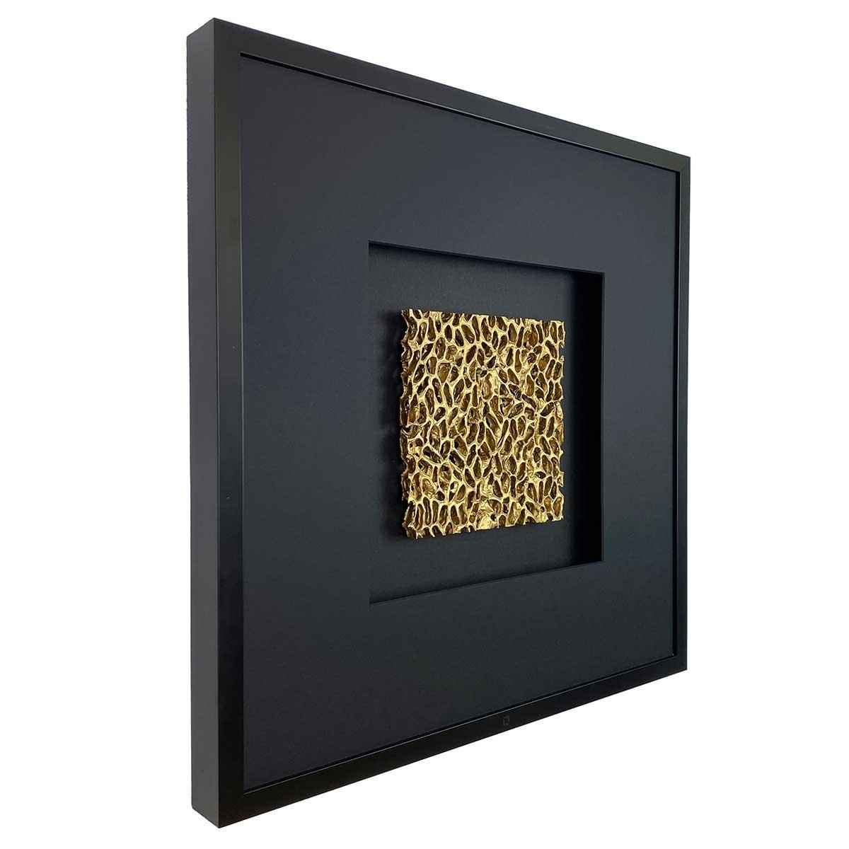Quadratwerk Wandbild Seitenansicht Magic Gold Quadrat 58cm - Rahmen Schwarz, Hintergrund Schwarz, Passepartout Schwarz/Schwarz