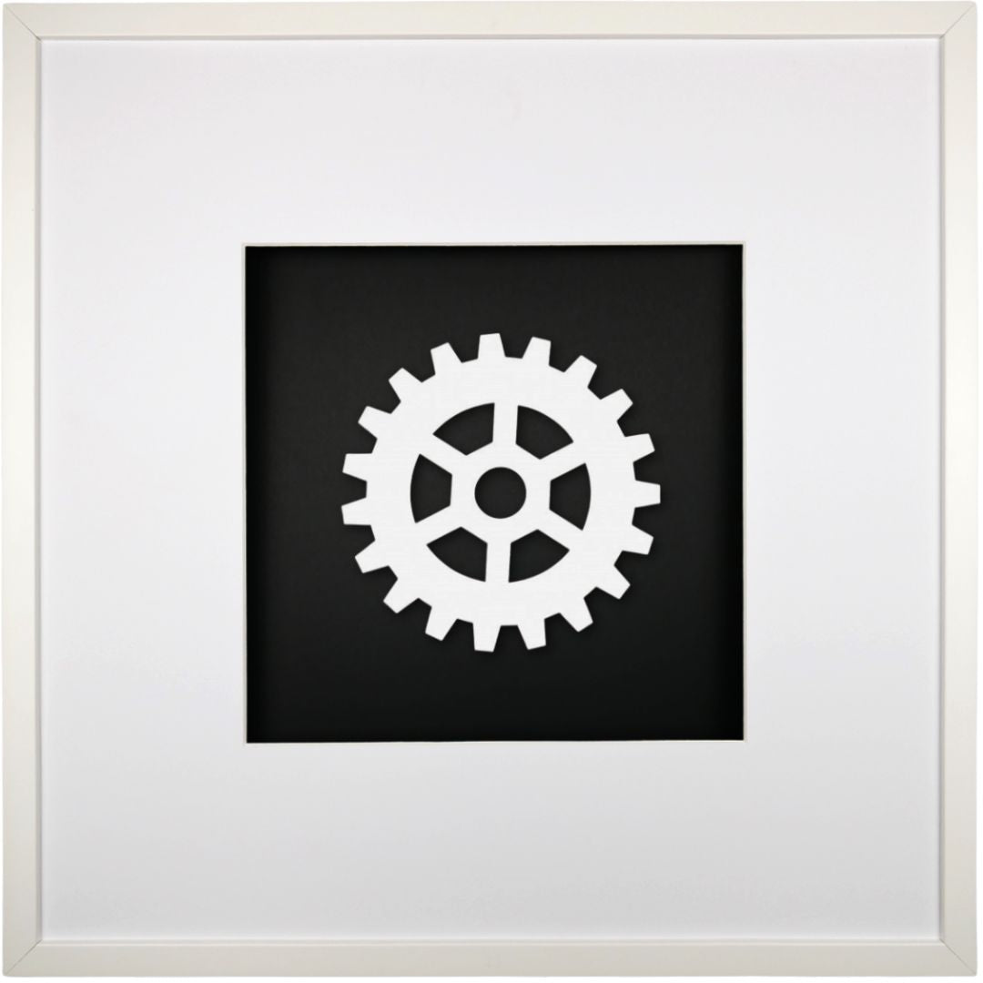 Quadratwerk Wandbild All White Gear 58cm - Rahmen Weiß, Hintergrund Schwarz, Passepartout Weiß/Weiß