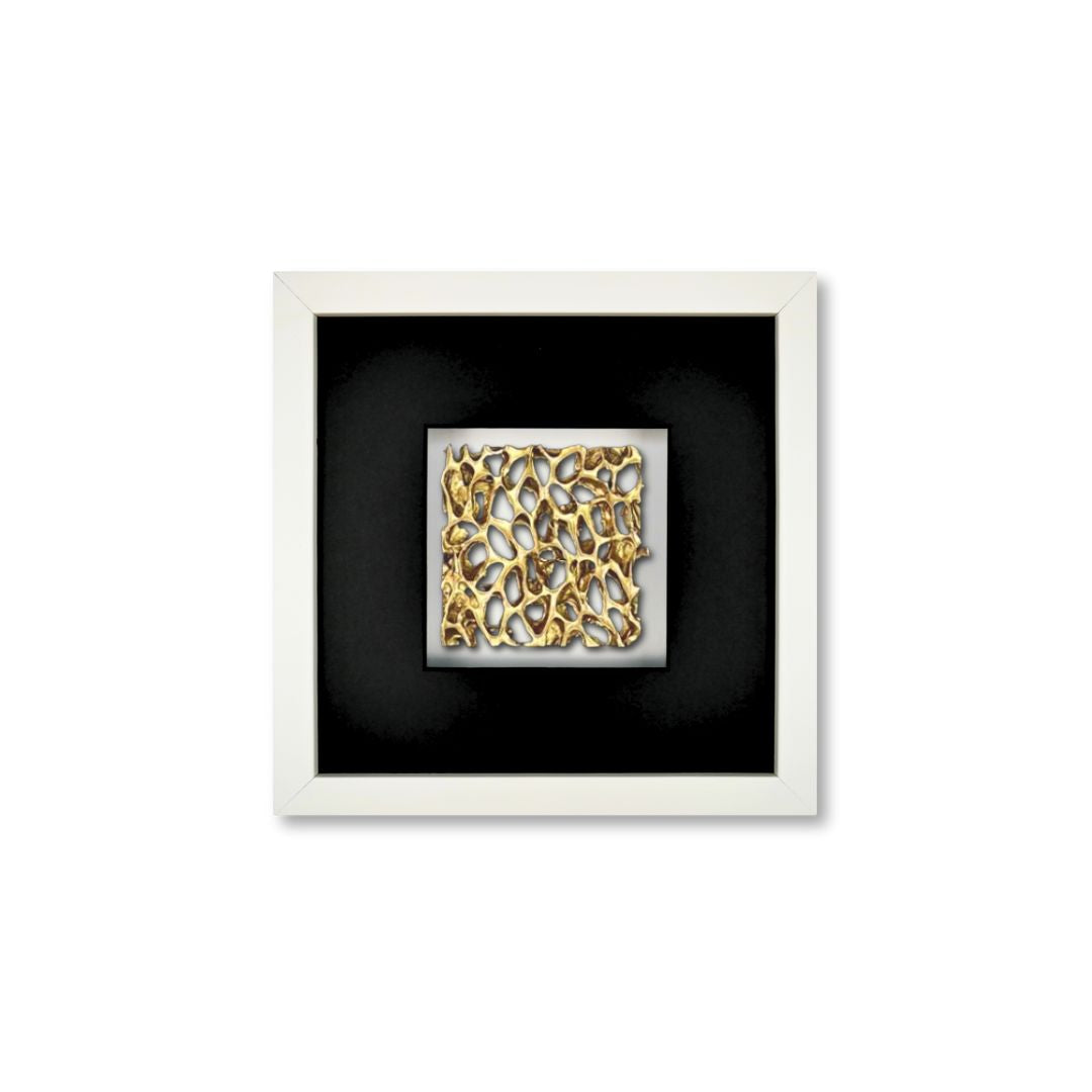 Quadratwerk Wandbild Magic Gold Quadrat 27cm - Rahmen Weiß, Hintergrund Weiß, Passepartout Schwarz/Schwarz