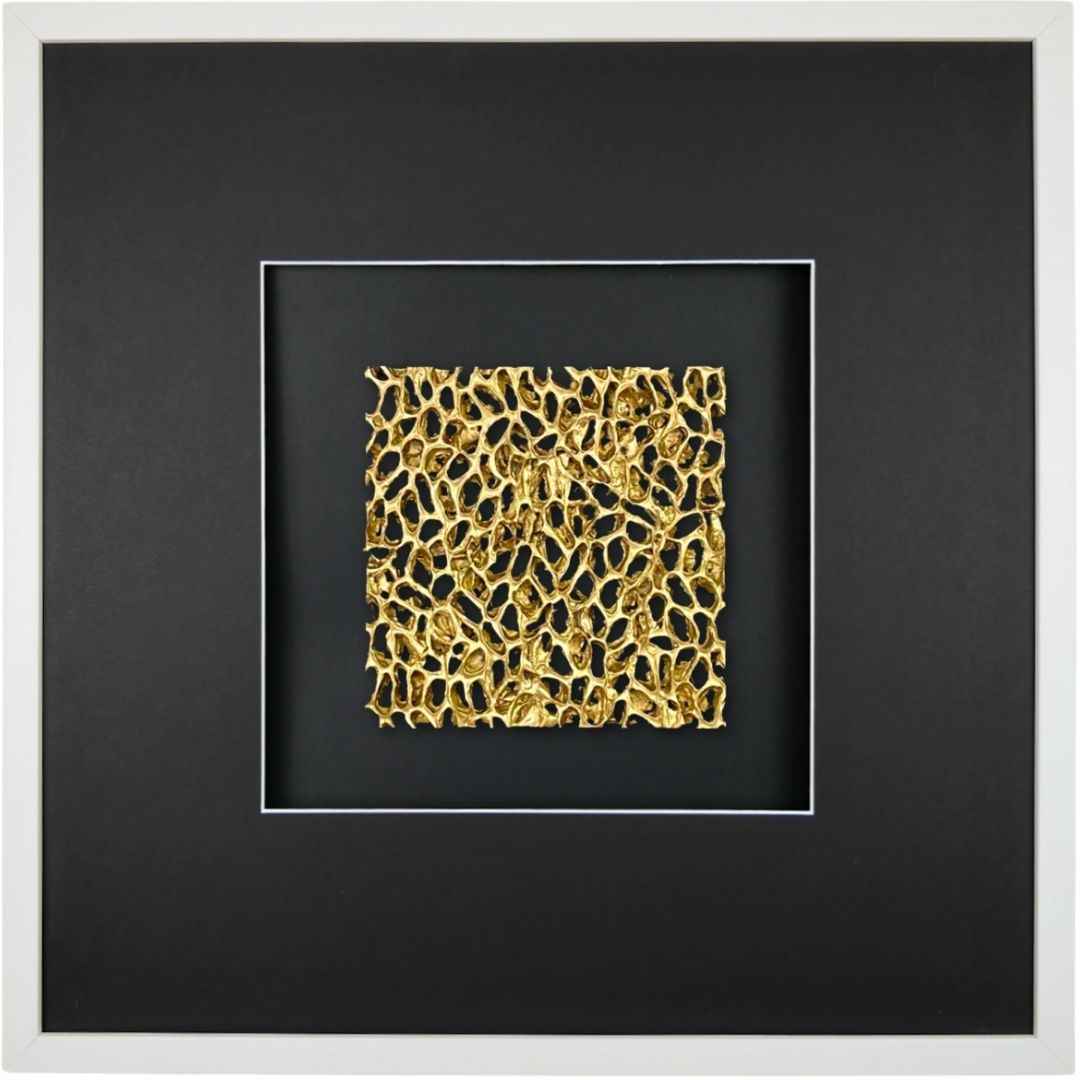 Quadratwerk Wandbild Magic Gold Quadrat 58cm - Rahmen Weiß, Hintergrund Schwarz, Passepartout Schwarz/Weiß