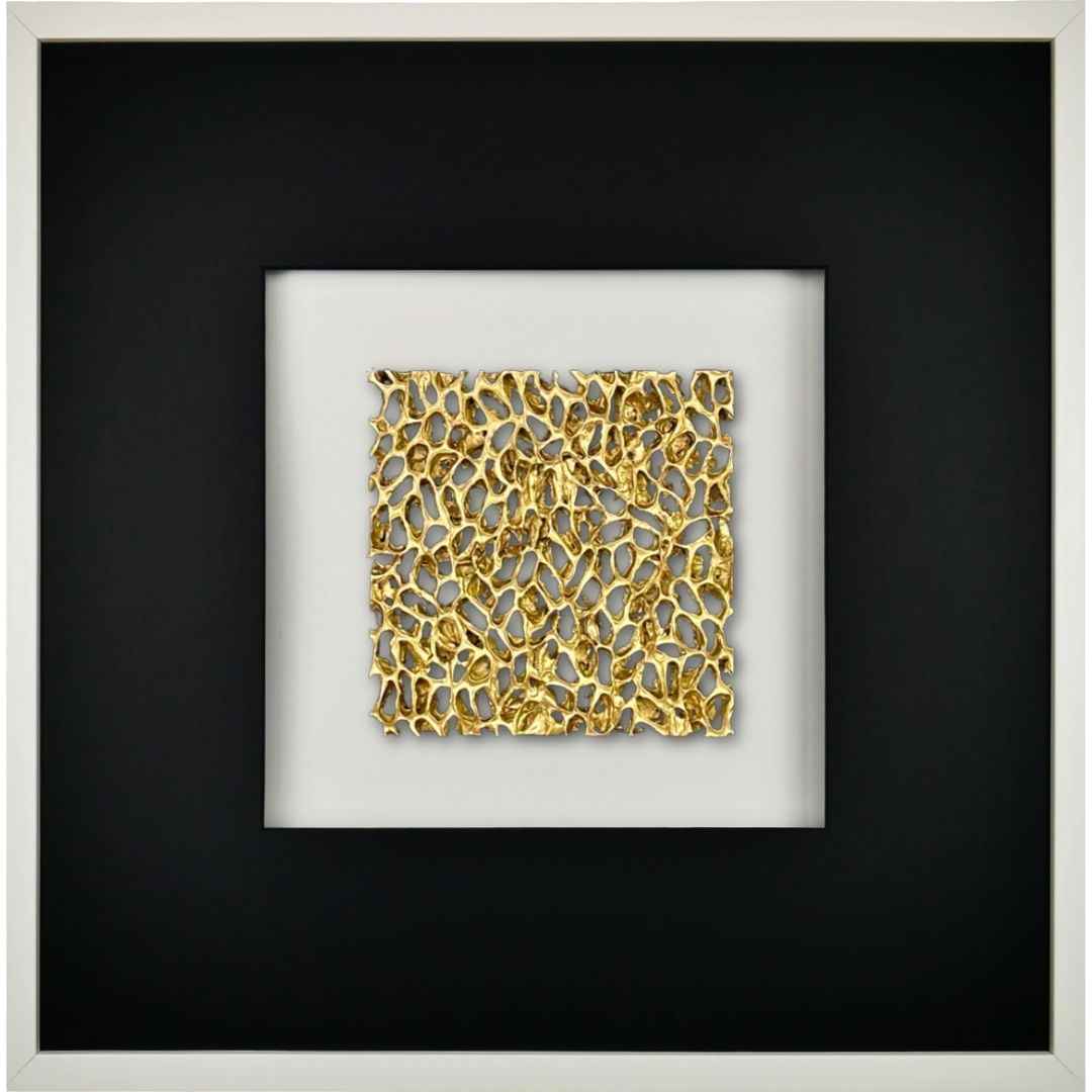 Quadratwerk Wandbild Magic Gold Quadrat 58cm - Rahmen Weiß, Hintergrund Weiß, Passepartout Schwarz/Schwarz