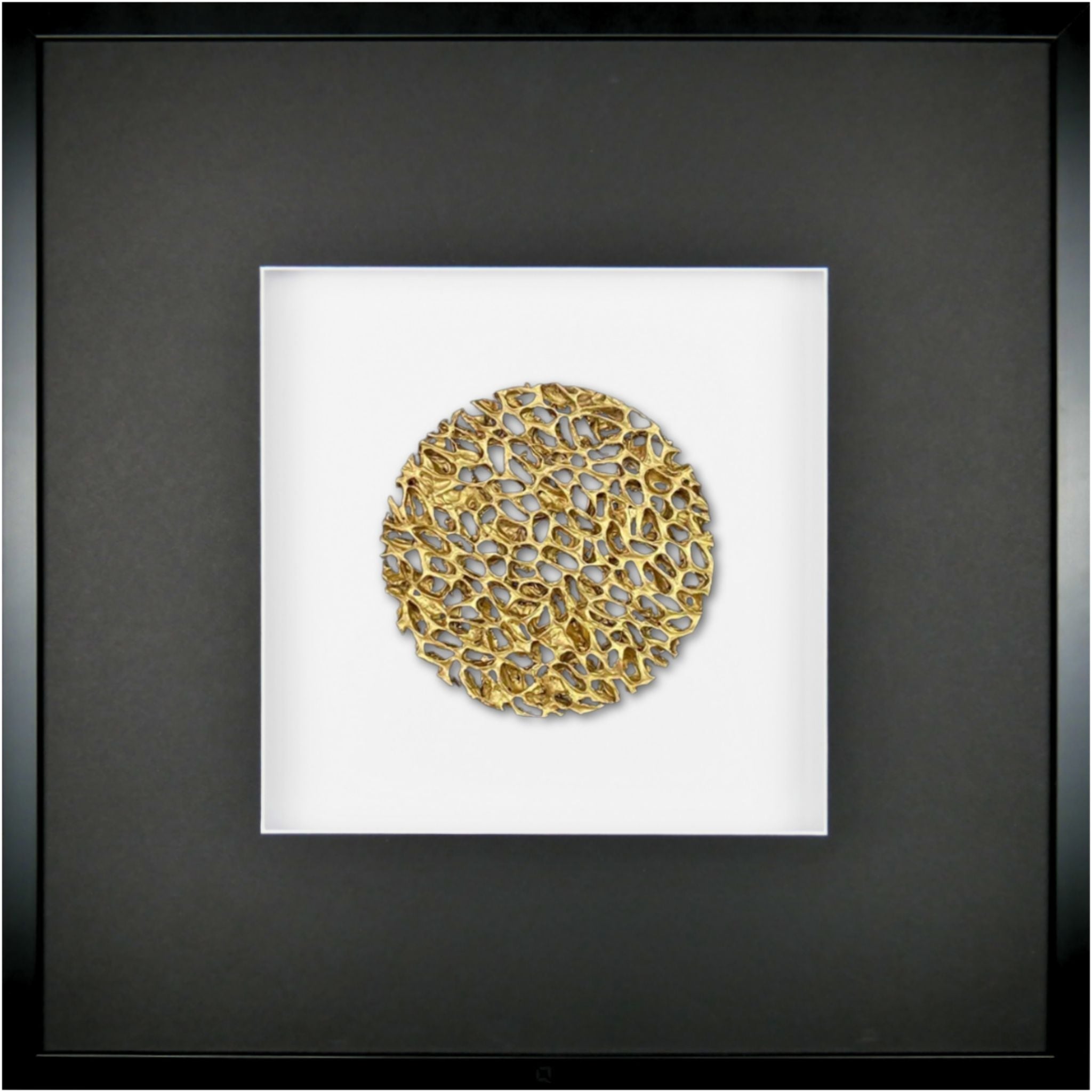 Quadratwerk Wandbild Magic Gold Rund 58m - Rahmen Schwarz, Hintergrund Weiß, Passepartout Schwarz/Weiß