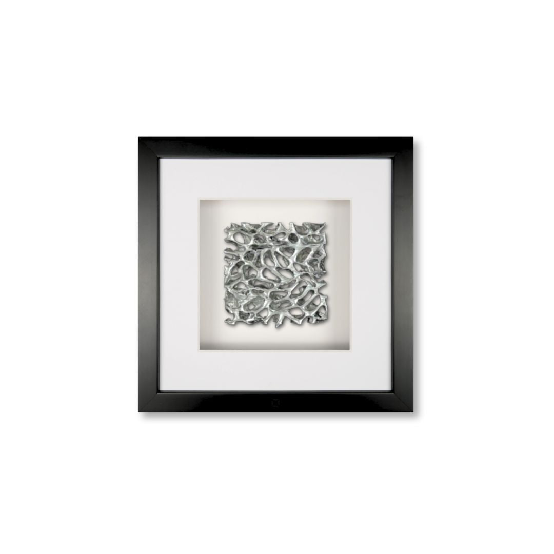 Quadratwerk Wandbild Magic Silver Quadrat 27cm - Rahmen Schwarz, Hintergrund Weiß, Passepartout Weiß/Weiß