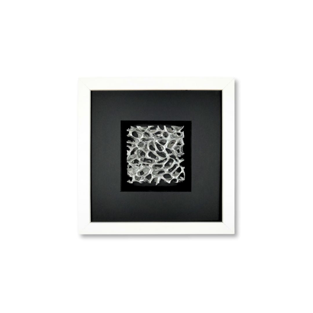 Quadratwerk Wandbild Magic Silver Quadrat 27cm - Rahmen Weiß, Hintergrund Schwarz, Passepartout Schwarz/Schwarz