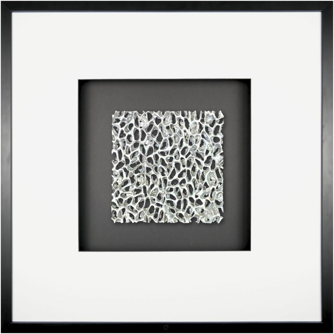 Quadratwerk Wandbild Magic Silver Quadrat 58cm - Rahmen Schwarz, Hintergrund Schwarz, Passepartout Weiß/Schwarz