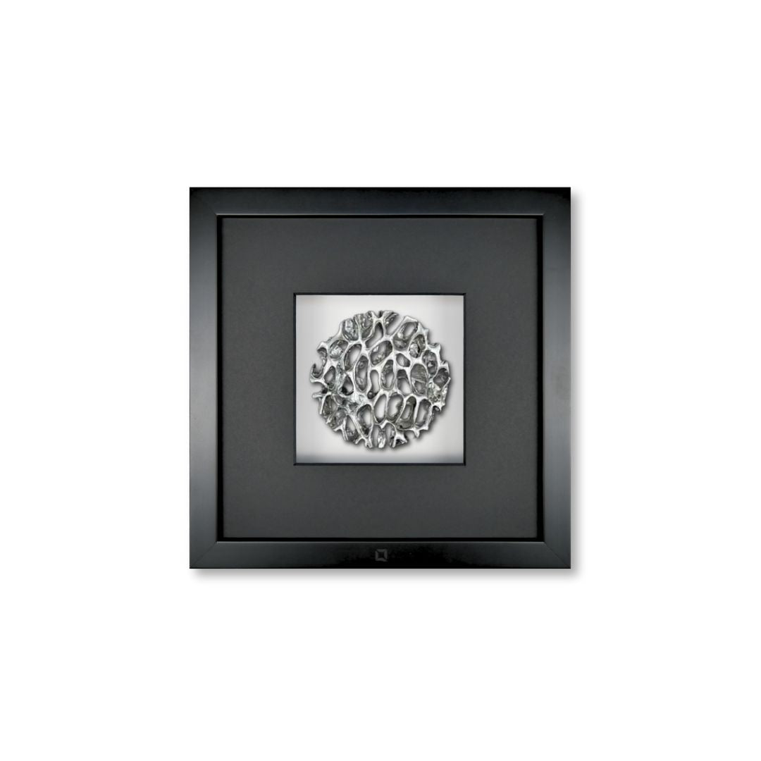 Quadratwerk Wandbild Magic Silver Rund 27cm - Rahmen Schwarz, Hintergrund Weiß, Passepartout Schwarz/Schwarz