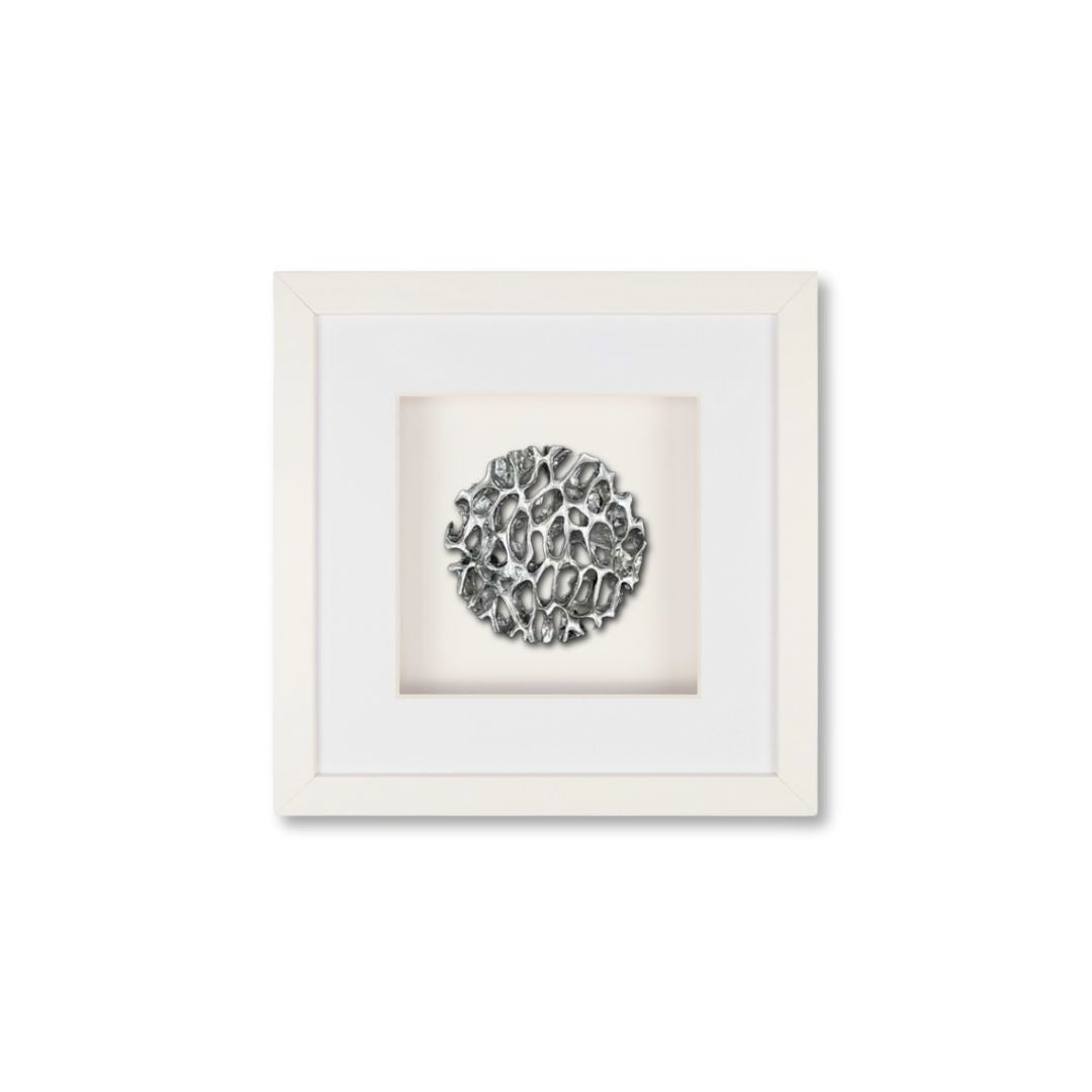 Quadratwerk Wandbild Magic Silver Rund 27cm - Rahmen Weiß, Hintergrund Weiß, Passepartout Weiß/Weiß