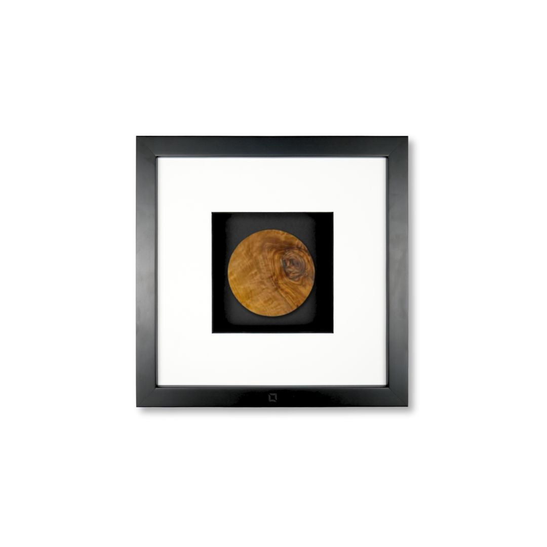 Quadratwerk Wandbild Noble Wood Rund 27cm - Rahmen Schwarz, Hintergrund Schwarz, Passepartout Weiß/Schwarz